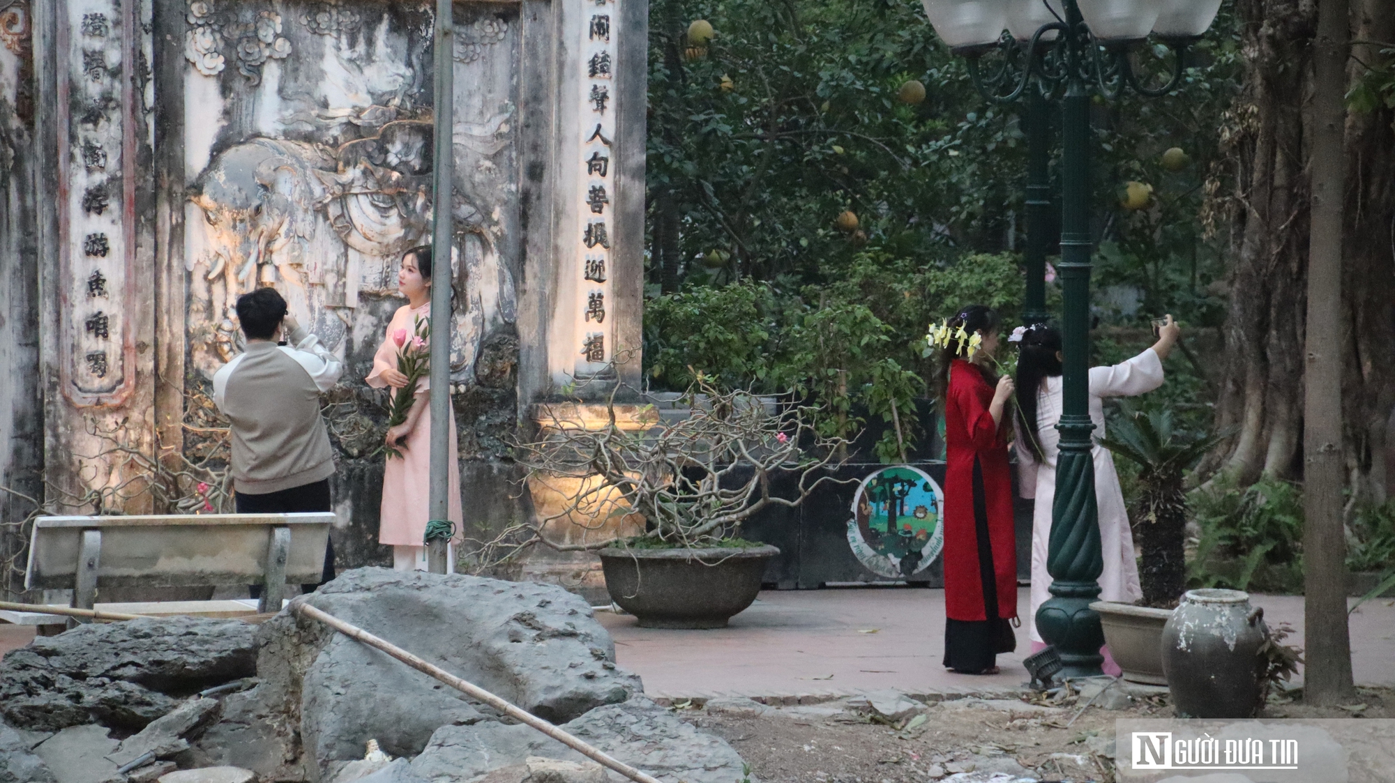 Thu nhập thấp, người trẻ không còn mặn mà với nghề dệt lụa - Ảnh 13.