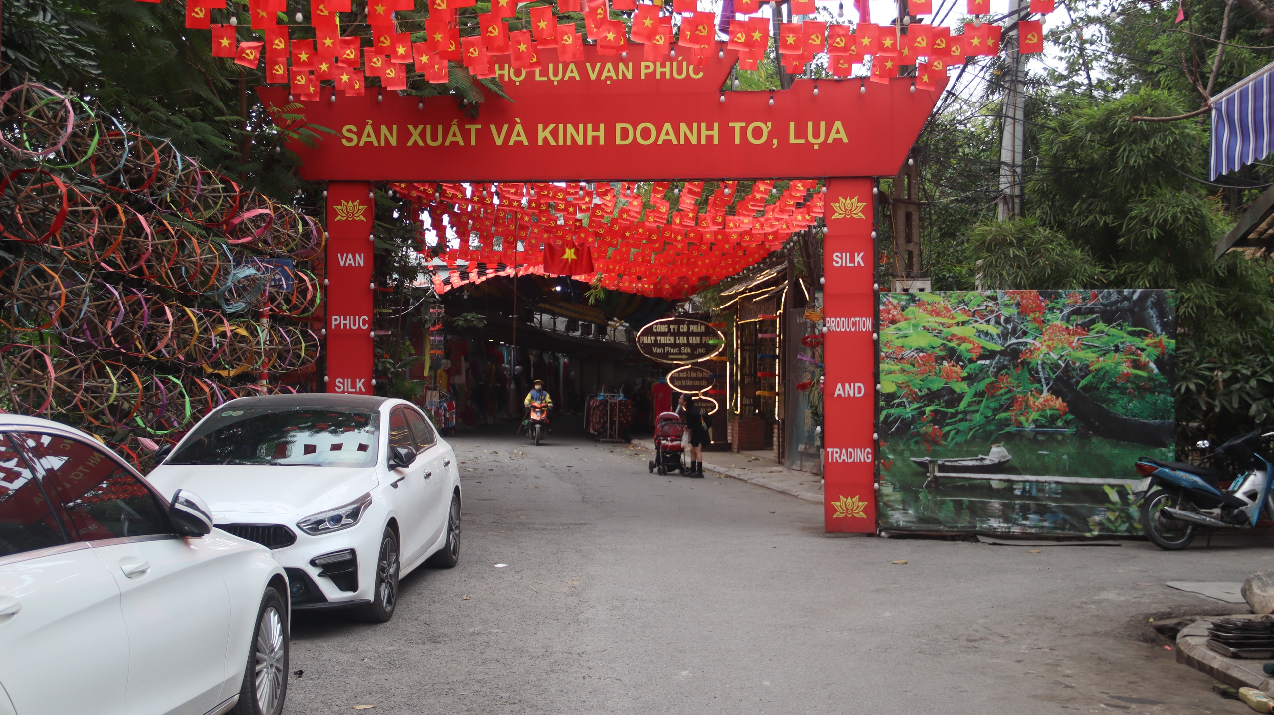 Thu nhập thấp, người trẻ không còn mặn mà với nghề dệt lụa - Ảnh 2.