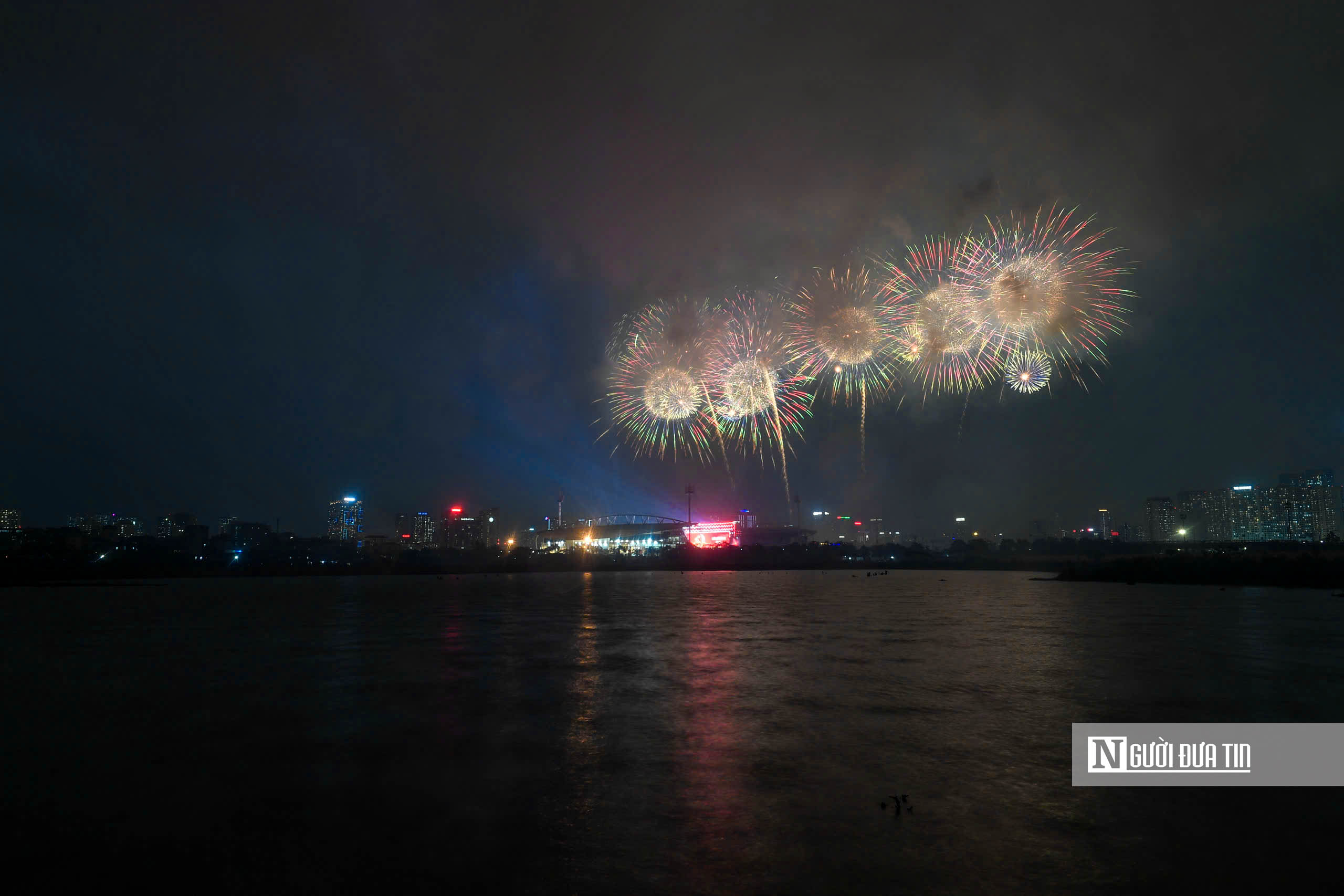 M&atilde;n nh&atilde;n m&agrave;n tổng duyệt ph&aacute;o hoa - Ảnh 2.