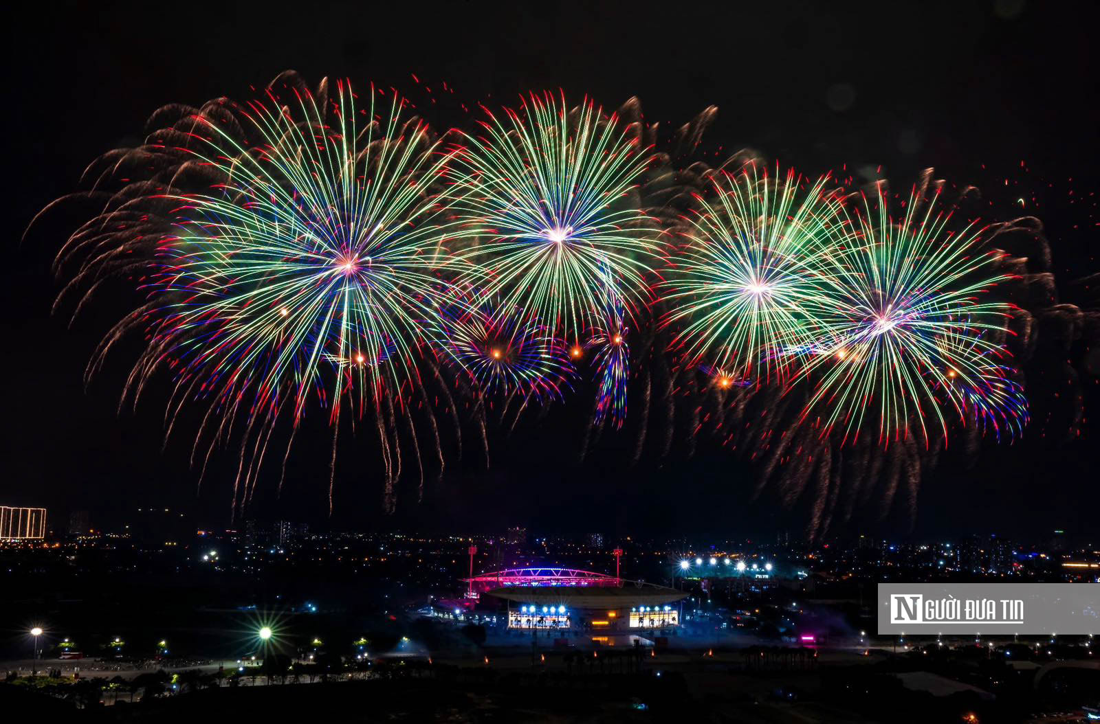 M&atilde;n nh&atilde;n m&agrave;n tổng duyệt ph&aacute;o hoa - Ảnh 9.