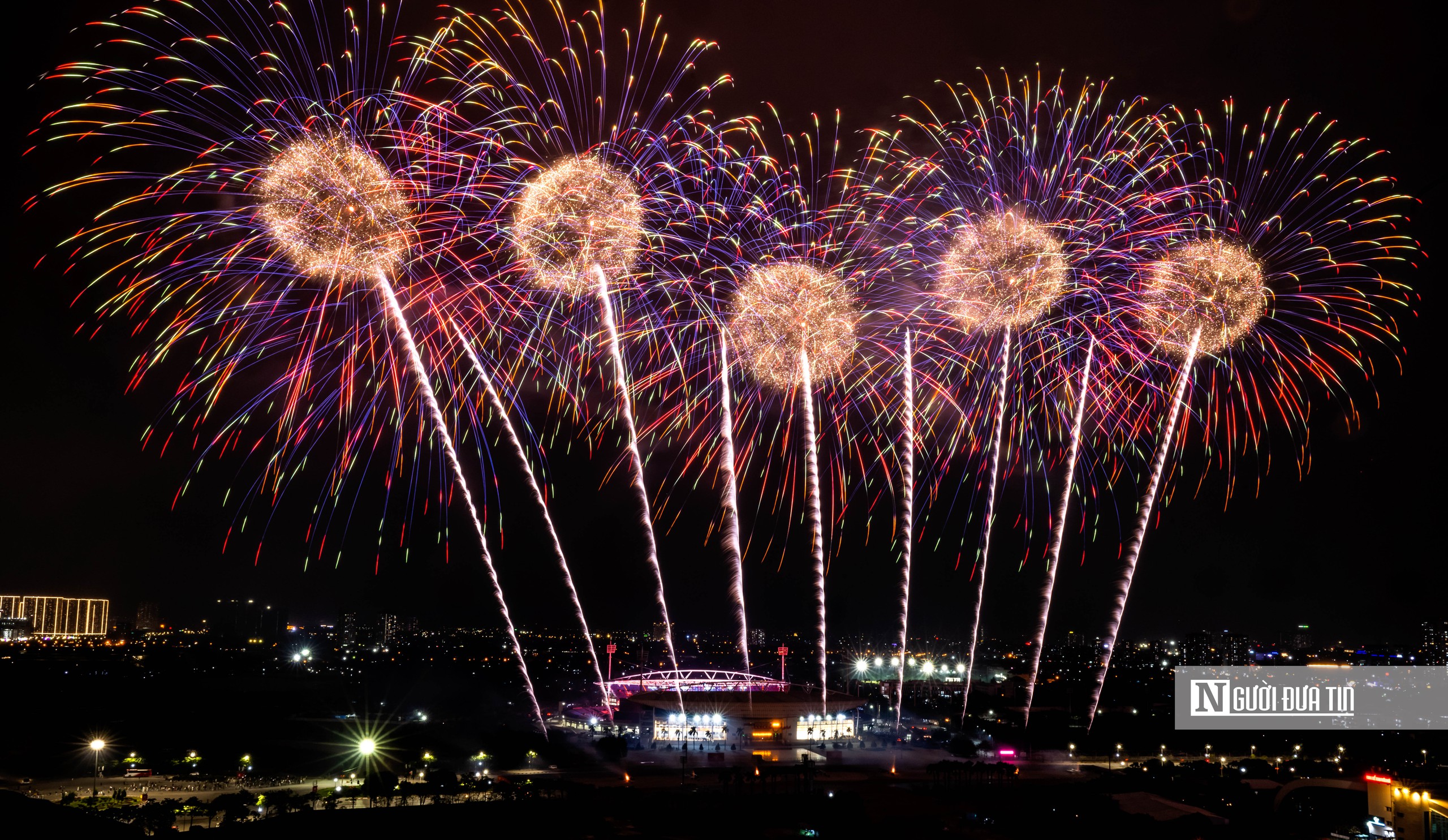 M&atilde;n nh&atilde;n m&agrave;n tổng duyệt ph&aacute;o hoa - Ảnh 6.