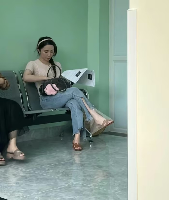 "Cá sấu chúa" Quỳnh Nga công khai mối quan hệ với nam diễn viên 8X? - Ảnh 4.