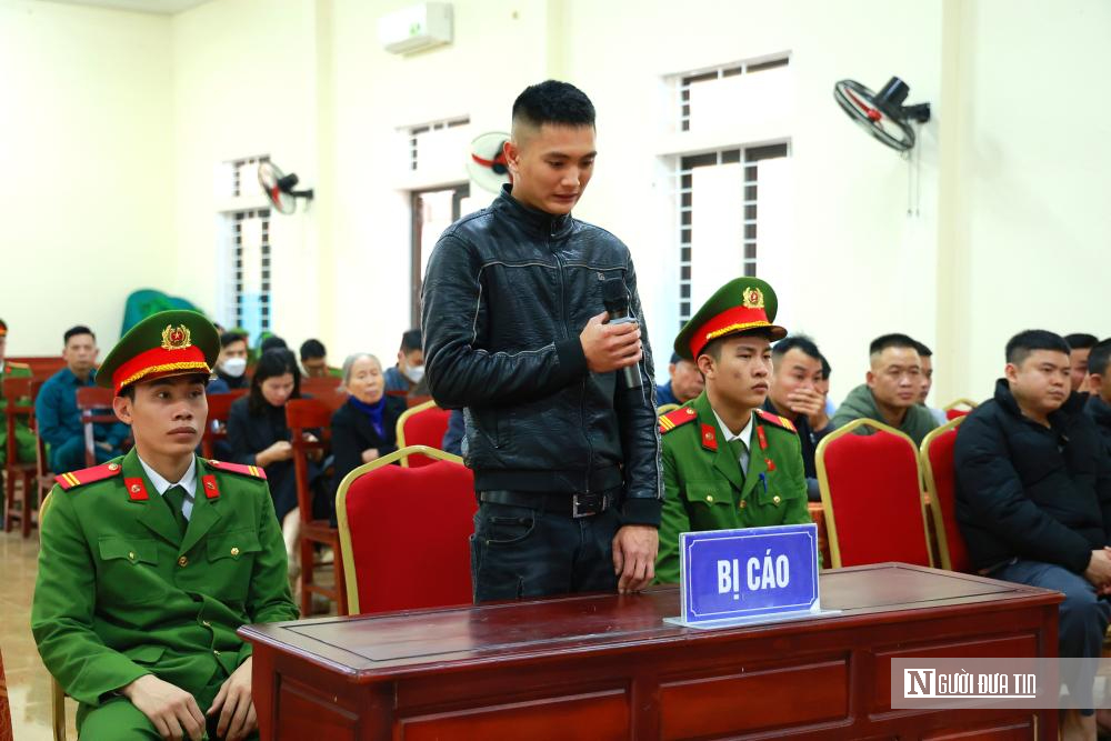 Hối hận muộn màng của nam thanh niên dùng dao giải quyết mâu thuẫn- Ảnh 1. Hối hận muộn màng của nam thanh niên dùng dao giải quyết mâu thuẫn- Ảnh 1.