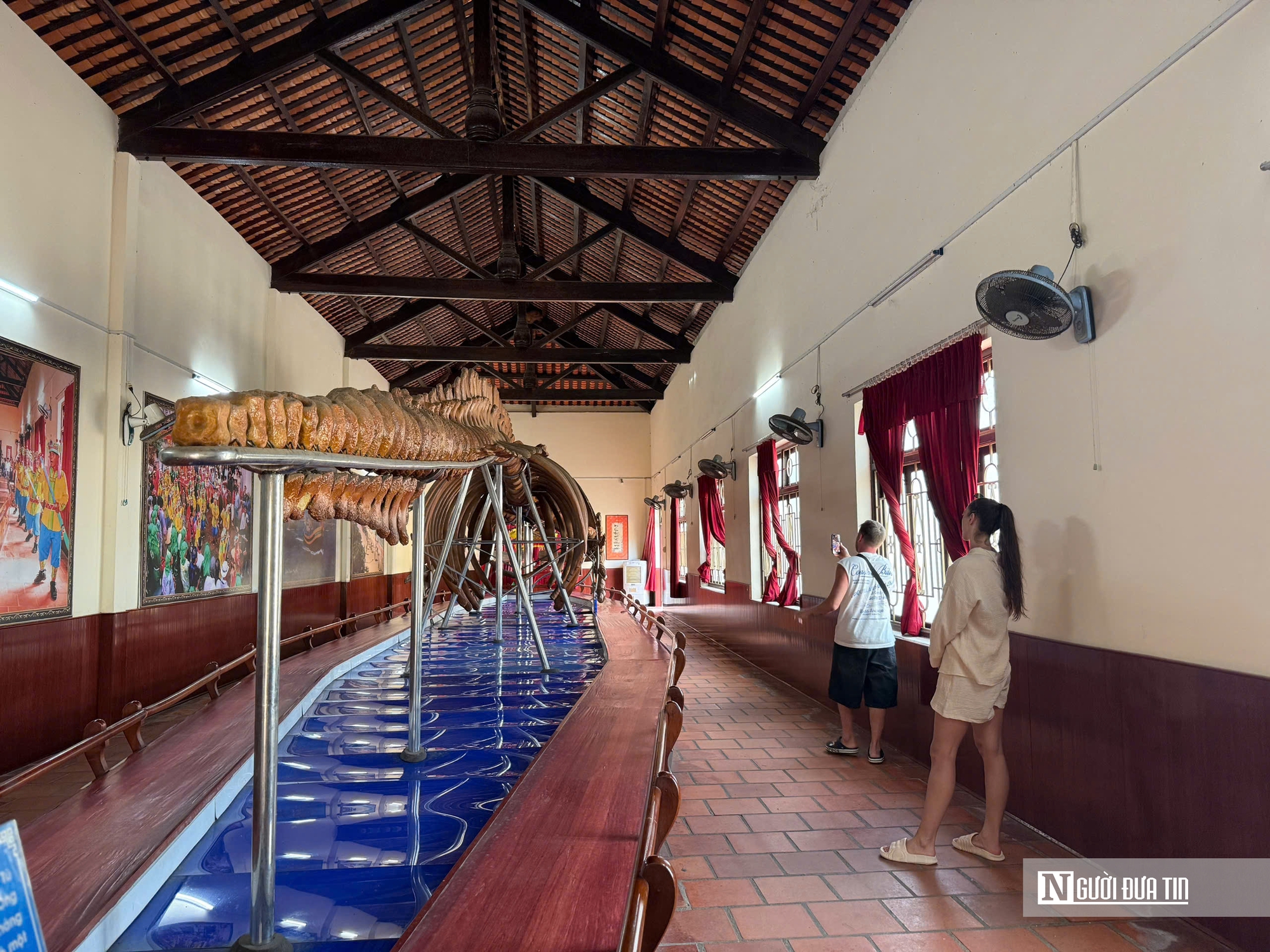 Choáng ngợp trước bộ xương cá voi 22m lớn nhất Đông Nam Á- Ảnh 12. Choáng ngợp trước bộ xương cá voi 22m lớn nhất Đông Nam Á- Ảnh 12.