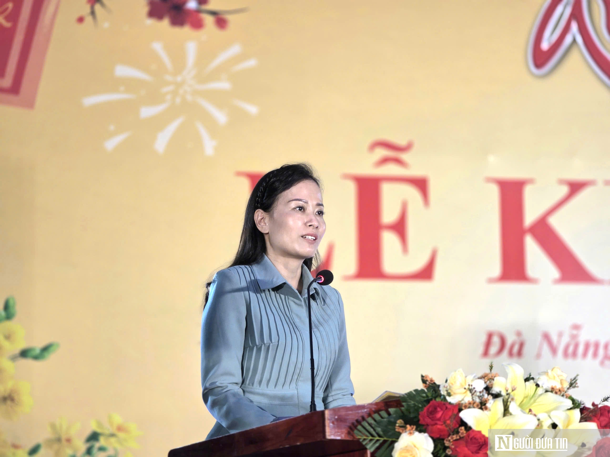 Hội chợ Xuân Đà Nẵng: Người tiêu dùng sắm đồ Tết, nhà sản xuất "test thị trường"- Ảnh 3. Hội chợ Xuân Đà Nẵng: Người tiêu dùng sắm đồ Tết, nhà sản xuất "test thị trường"- Ảnh 3.