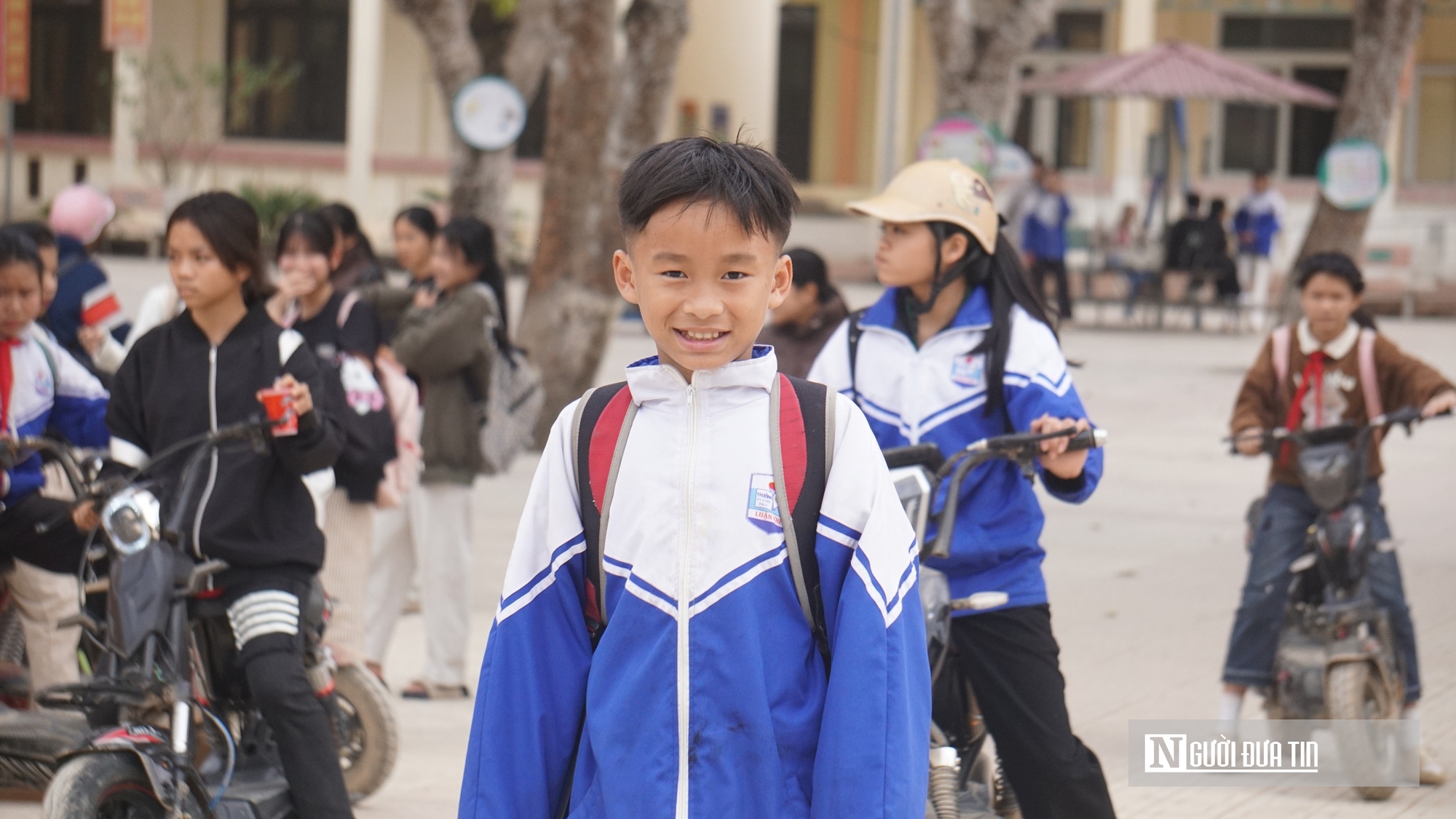 Khi chính sách đến vùng khó (cuối): Học sinh được hỗ trợ chi phí đến trường- Ảnh 4. Khi chính sách đến vùng khó (cuối): Học sinh được hỗ trợ chi phí đến trường- Ảnh 4.