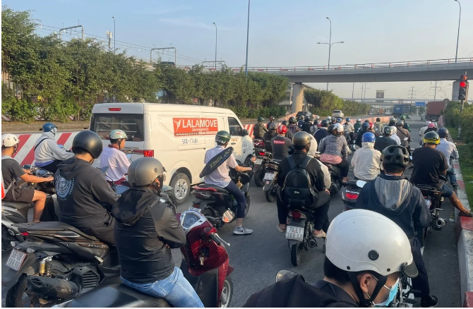 Hơn 11 triệu mô tô, xe gắn máy phải kiểm định khí thải tại Tp.HCM, người dân cần chuẩn bị gì? - Ảnh 2.