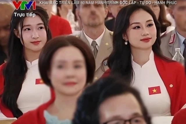 Hình ảnh cực hiếm của con dâu cả nhà tỷ phú trong lễ cưới Phương Nhi gây chú ý - Ảnh 2.