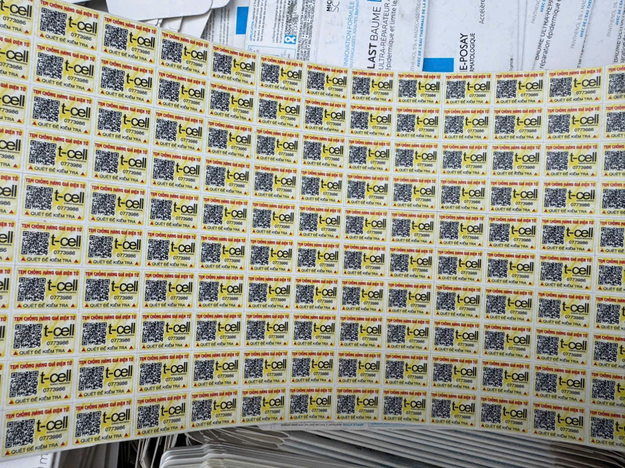 Cuộc đấu trí gần một năm bóc trần đường dây mua bán hàng chục tấn mỹ phẩm giả “siêu rẻ”- Ảnh 2. Cuộc đấu trí gần một năm bóc trần đường dây mua bán hàng chục tấn mỹ phẩm giả “siêu rẻ”- Ảnh 2.