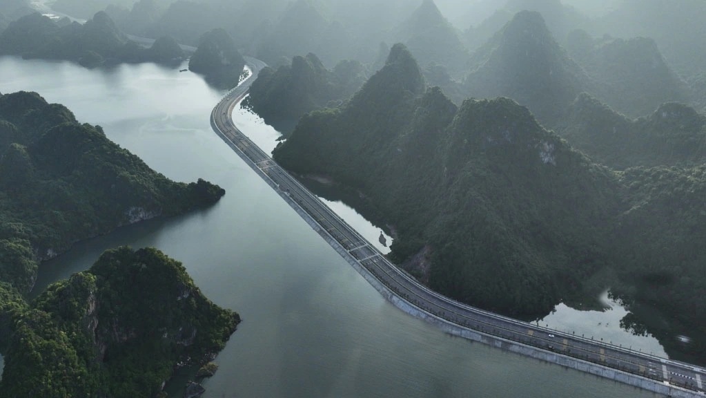 Tìm được nhà đầu tư dự án khu đô thị gần 4.200 tỷ đồng bên đường ven biển Cẩm Phả - Hạ Long - Ảnh 1.