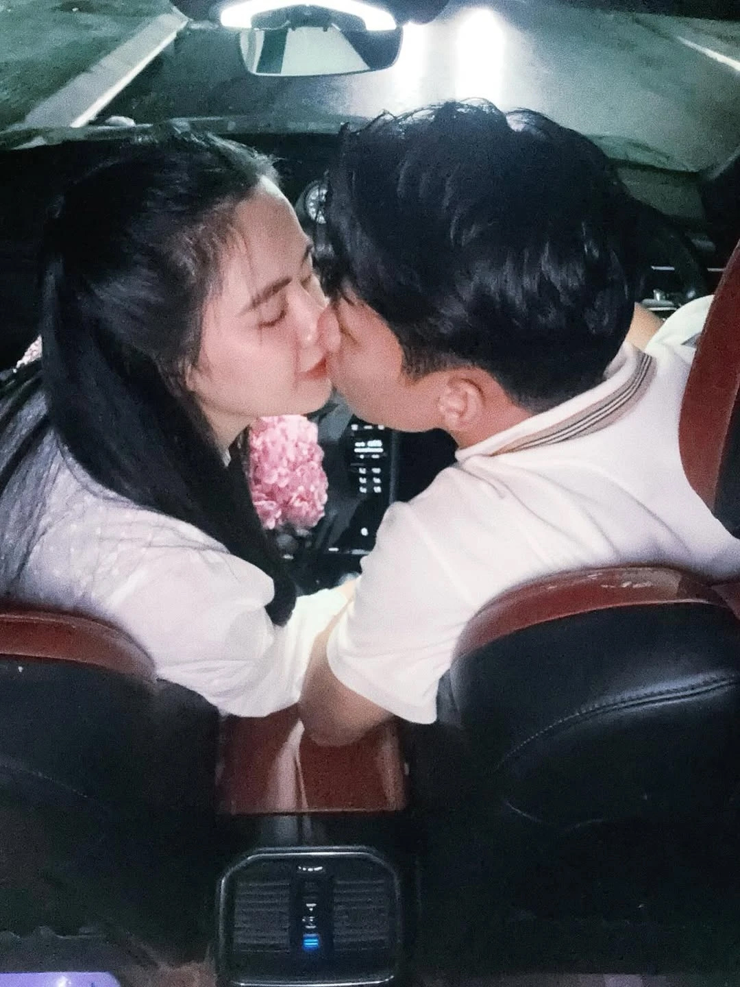 10 năm bên nhau của đội trưởng tuyển Việt Nam Quế Ngọc Hải và cựu hoa khôi ĐH Vinh - Ảnh 3.