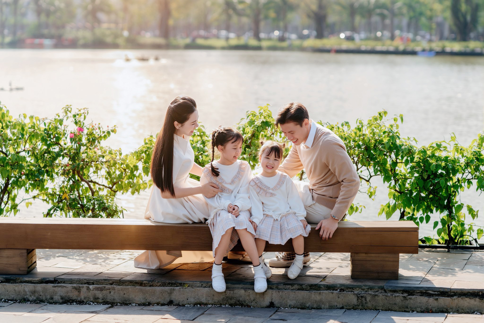 10 năm bên nhau của đội trưởng tuyển Việt Nam Quế Ngọc Hải và cựu hoa khôi ĐH Vinh - Ảnh 4.