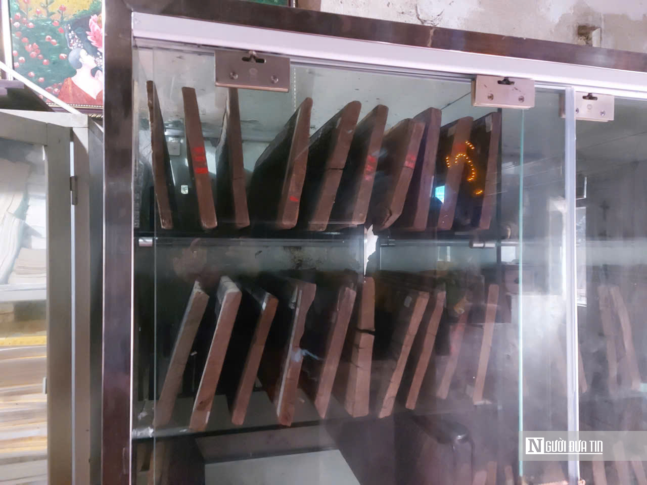 Cận cảnh cụm di tích lưu giữ hơn 200 bản khắc kinh mộc cổ vô cùng độc đáo- Ảnh 6. Cận cảnh cụm di tích lưu giữ hơn 200 bản khắc kinh mộc cổ vô cùng độc đáo- Ảnh 6.