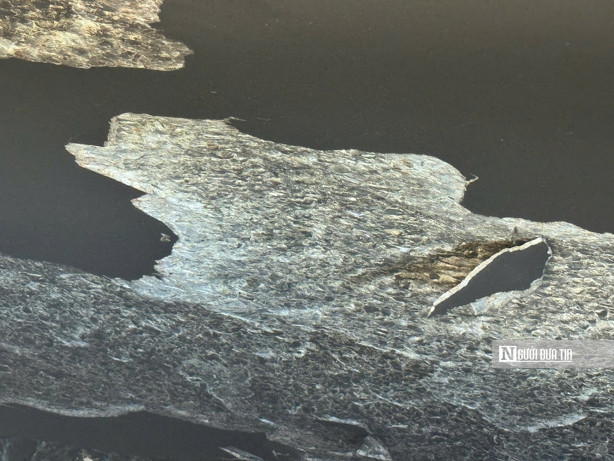 Hoàn thiện công tác sửa chữa đường dẫn cầu Vĩnh Tuy sau sự cố cháy bãi xe- Ảnh 4.