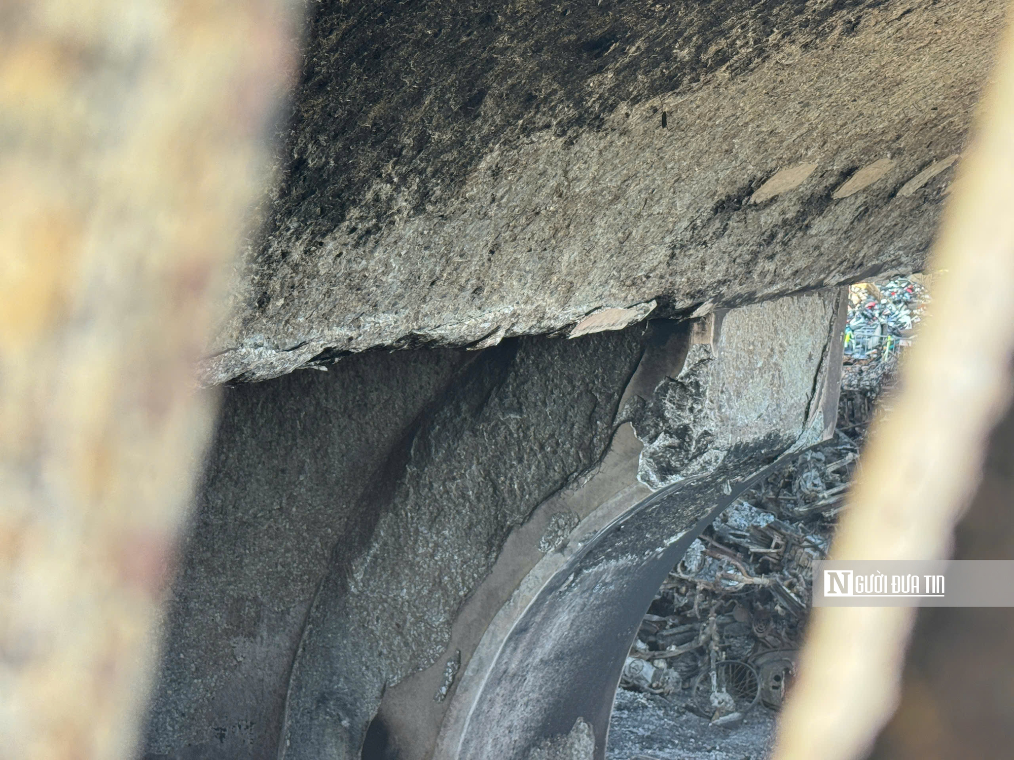 Hoàn thiện công tác sửa chữa đường dẫn cầu Vĩnh Tuy sau sự cố cháy bãi xe- Ảnh 3.