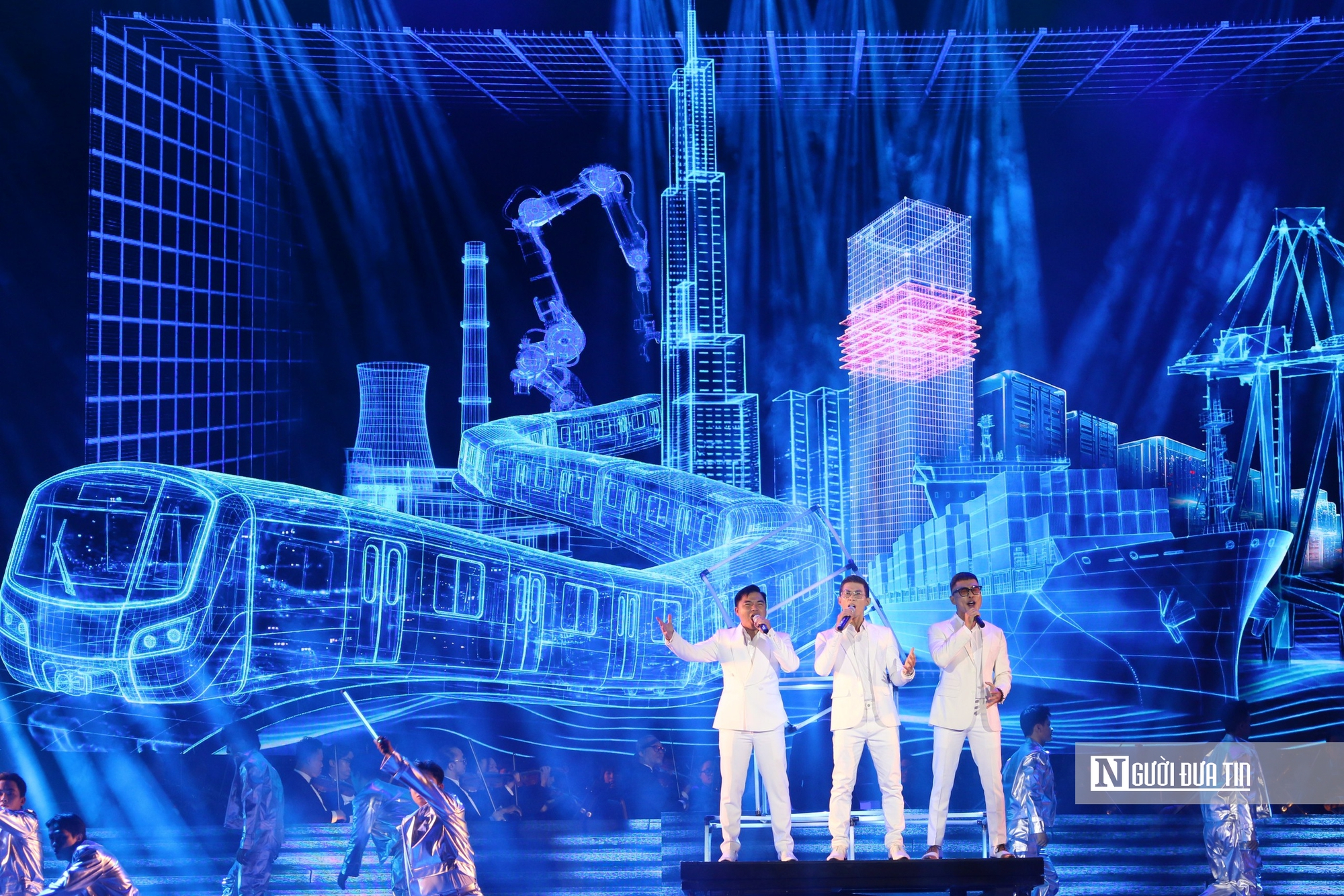 90 phút nghệ thuật đặc biệt tại Tp.HCM thắp lên niềm tin và khát vọng phát triển đất nước- Ảnh 6.