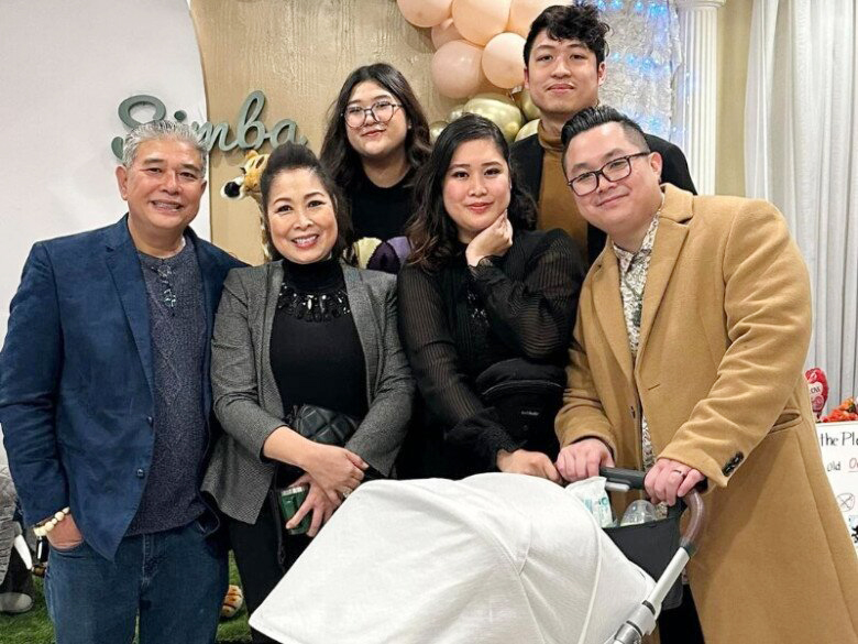 NSND Hồng Vân khoe "dáng nuột" thon thả ở tuổi 60 - Ảnh 11.