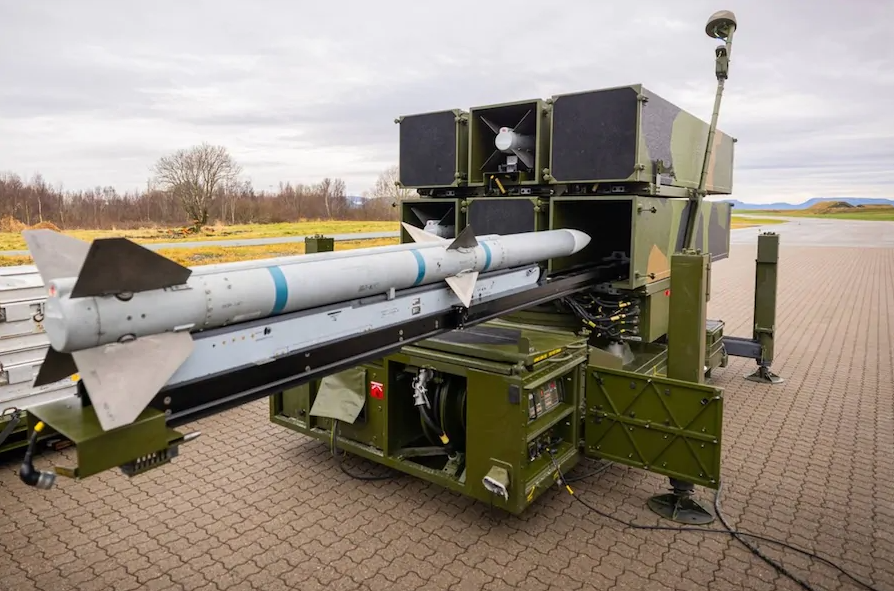 Hỗ trợ thiết thực của nước NATO cho Ukraine khi Nga tấn công rát - Ảnh 1.