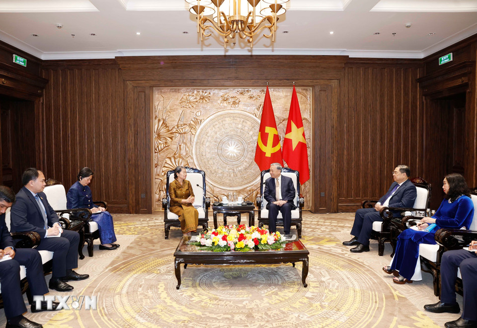 Phó Chủ tịch Đảng Nhân dân Campuchia tới Việt Nam chúc mừng thành công Đại hội XIV- Ảnh 2.