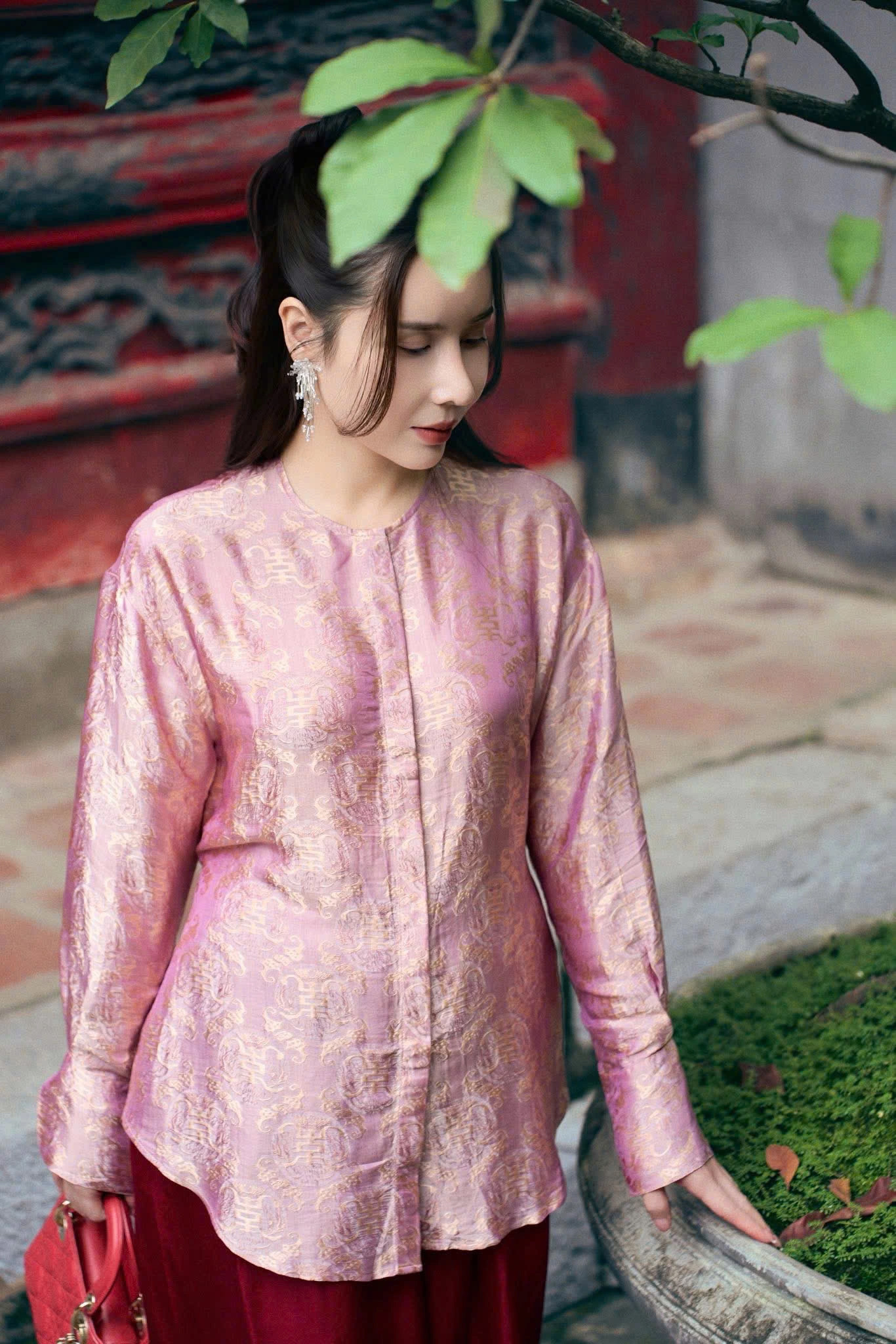 Ca sĩ Lưu Hương Giang khoe sắc vóc mặn mà ở tuổi 43 - Ảnh 5.