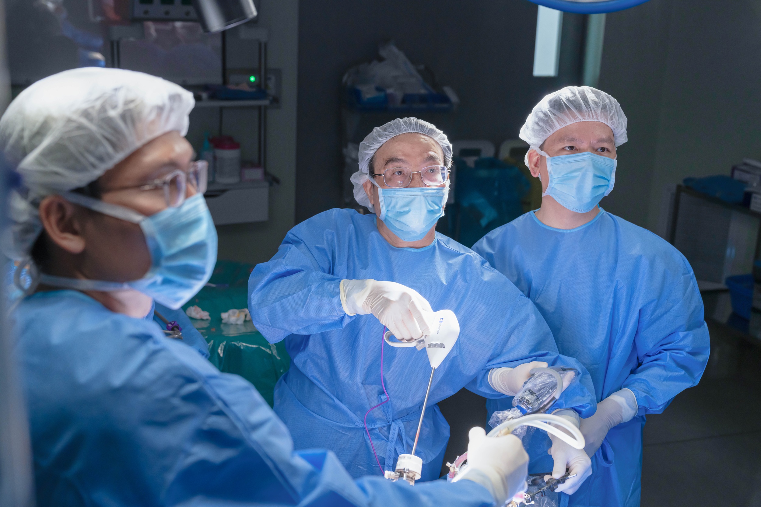 Vinmec cứu sống cụ ông 70 tuổi mắc “ung thư chồng ung thư” - Ảnh 1.