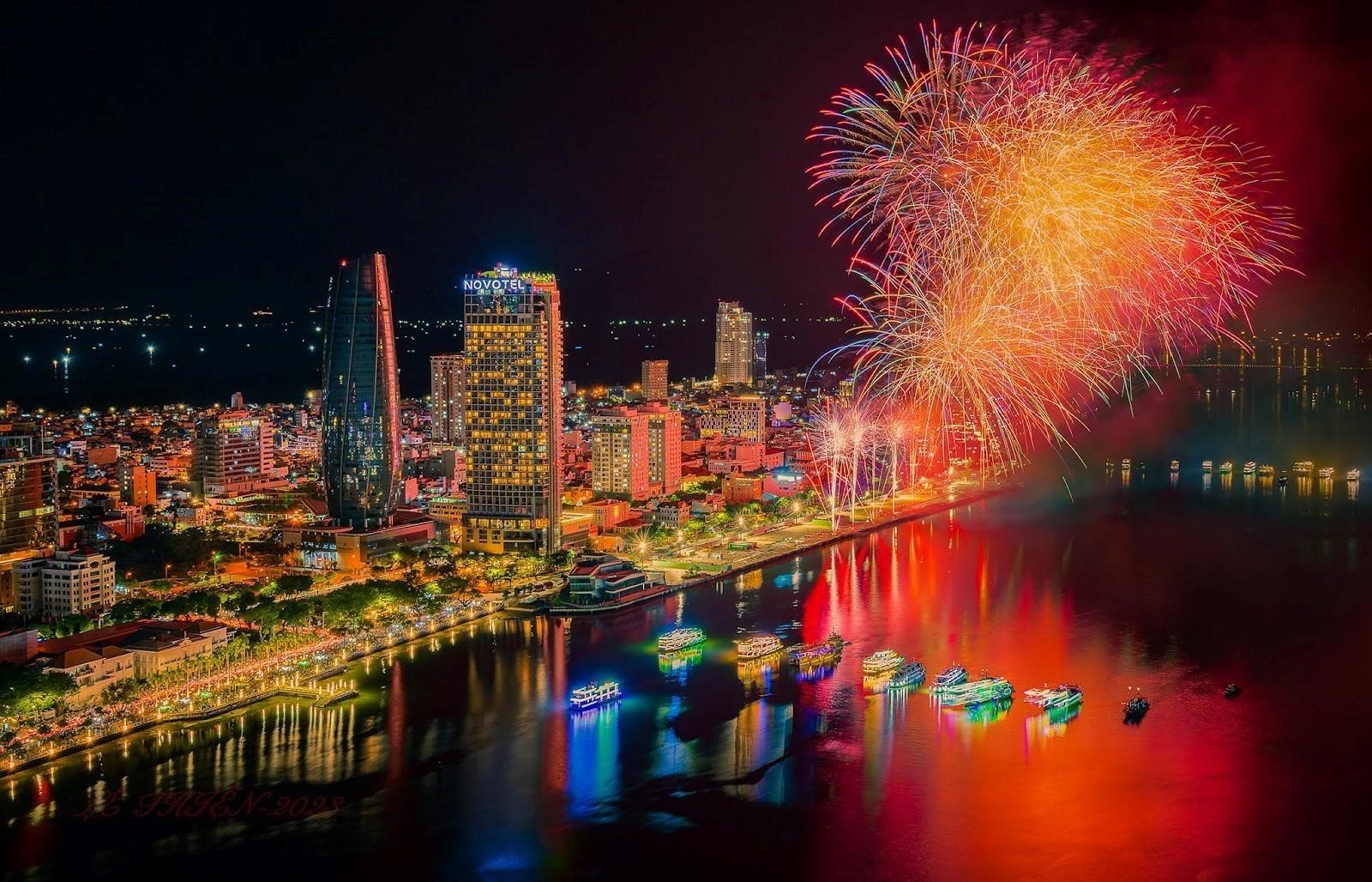 Từ “đảo pháo hoa” 365 ngày, “thành phố pháo hoa” không ngủ đến đại nhạc hội pháo hoa tại Hà Nội và dấu ấn Sun Group - Ảnh 4.