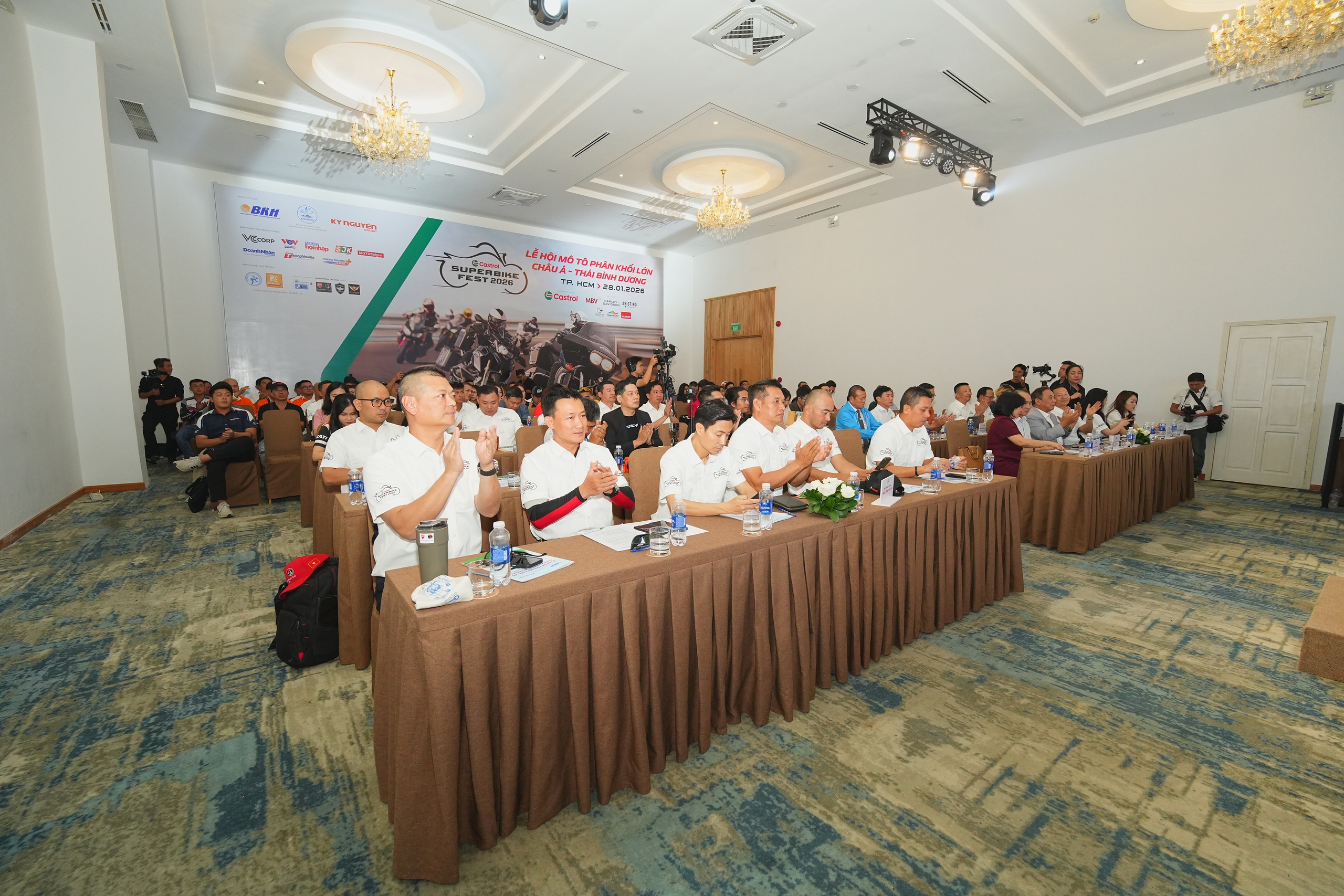 Hơn 100 CLB mô tô đến từ trên 8 quốc gia tham gia lễ hội mô tô phân khối lớn Châu á - Thái Bình Dương- Ảnh 3.