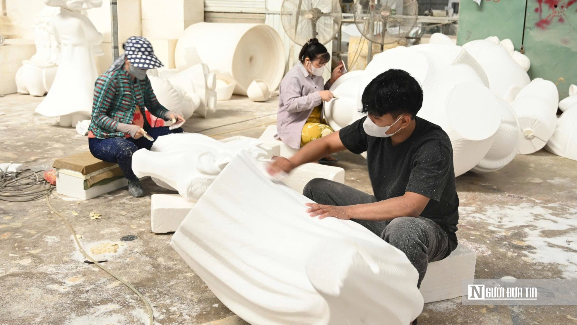 Xưởng linh vật ngựa tất bật vào vụ Tết Bính Ngọ 2026 tại Đồng Nai - Ảnh 10.