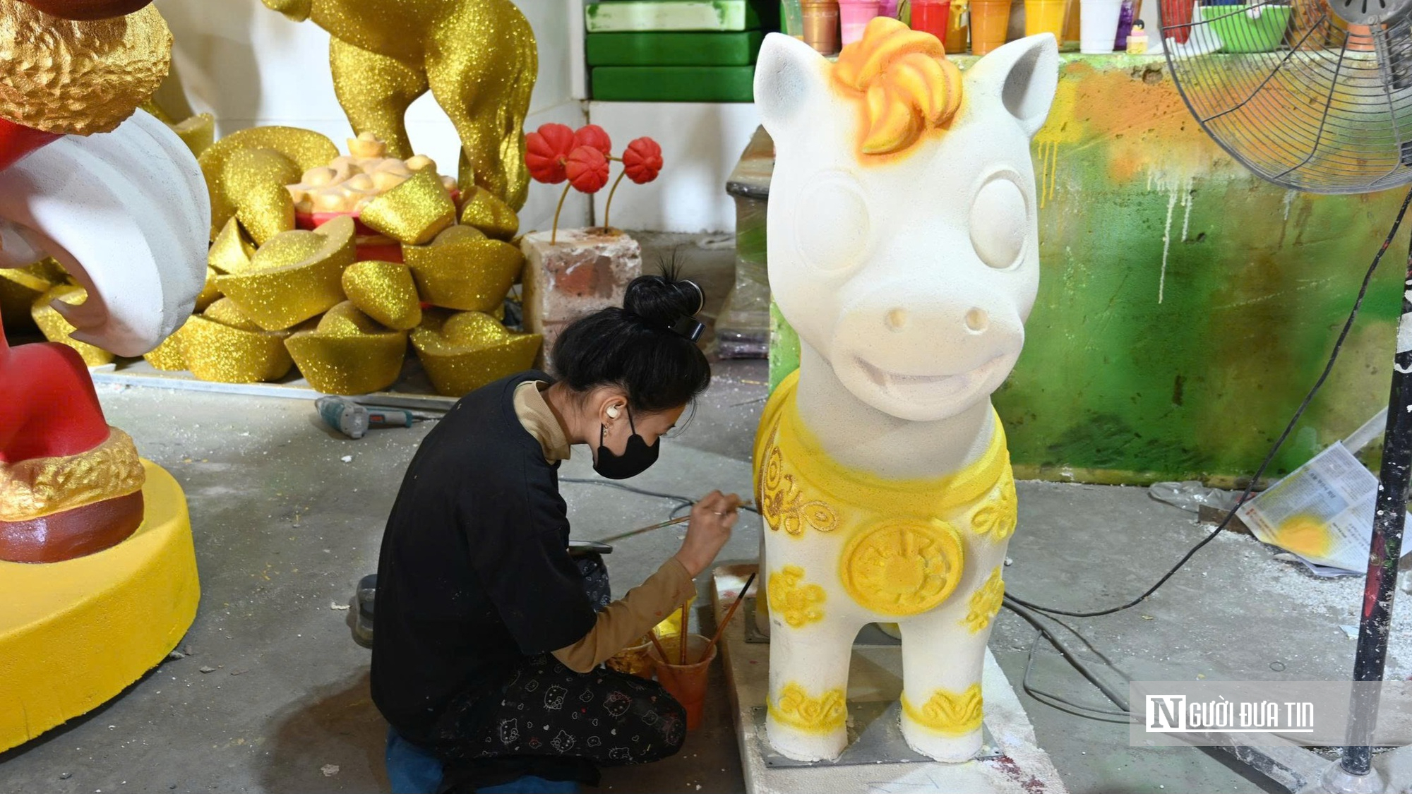 Xưởng linh vật ngựa tất bật vào vụ Tết Bính Ngọ 2026 tại Đồng Nai - Ảnh 16.