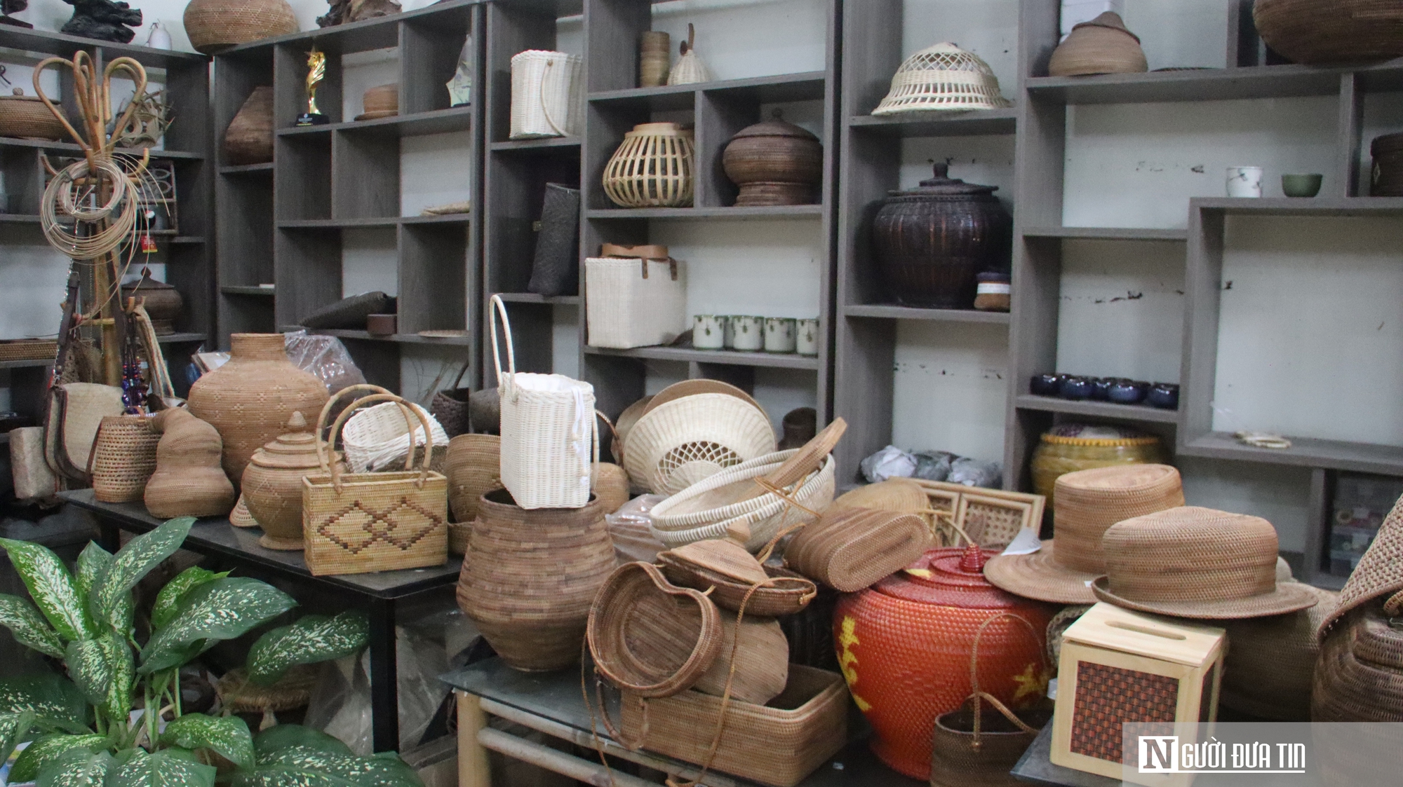 Làng mây tre đan Phú Vinh trước nỗi lo đứt gãy thế hệ kế cận - Ảnh 8.