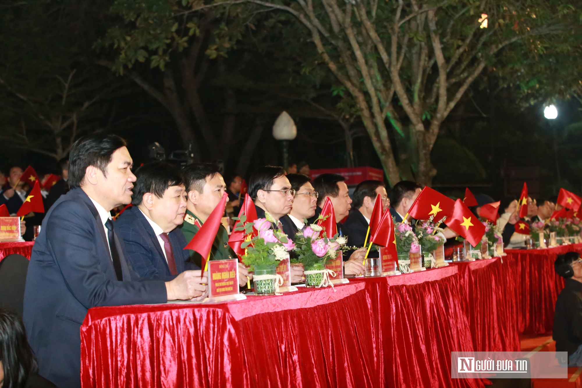 X&uacute;c động cầu truyền h&igrave;nh &ldquo;Hai tay x&acirc;y dựng một sơn h&agrave;&rdquo; kỷ niệm 85 năm ng&agrave;y B&aacute;c Hồ về nước- Ảnh 2.