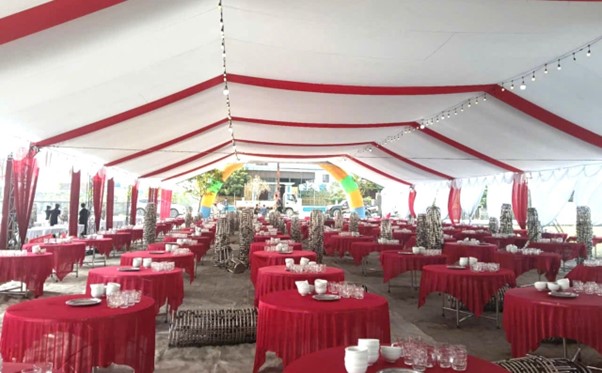 Bữa tiệc 180 mâm cỗ tri ân tới bà con của gia đình cầu thủ Đình Bắc - Ảnh 2.