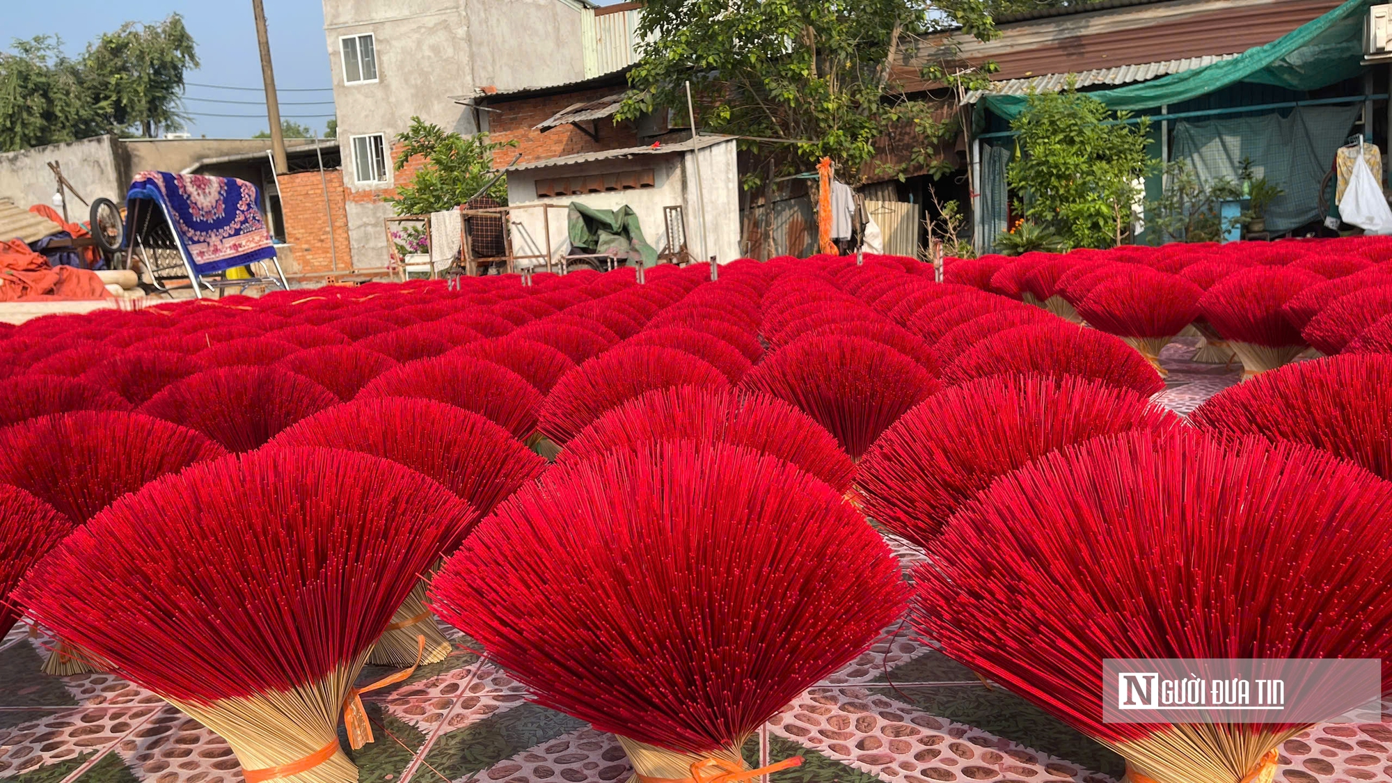 Làng nhang Bình Chánh: Hừng hực khói nhang, chật vật giữ nghề tổ tiên- Ảnh 9. Làng nhang Bình Chánh: Hừng hực khói nhang, chật vật giữ nghề tổ tiên- Ảnh 9.