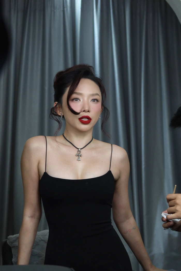 Giữa tin đồn “gương vỡ lại lành” với Hoàng Touliver, Tóc Tiên nói gì?- Ảnh 2. Giữa tin đồn “gương vỡ lại lành” với Hoàng Touliver, Tóc Tiên nói gì?- Ảnh 2.