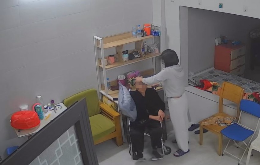 Giúp việc bạo hành cụ bà 82 tuổi: Khi rào chắn đạo đức sụp đổ- Ảnh 2.