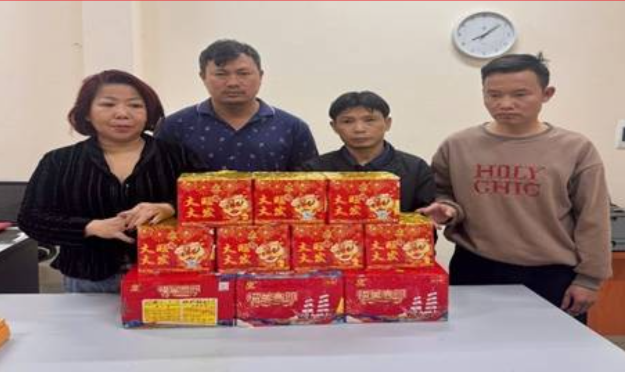 Công an Hà Nội liên tiếp phát hiện các vụ buôn bán, tàng trữ pháo nổ - Ảnh 1.
