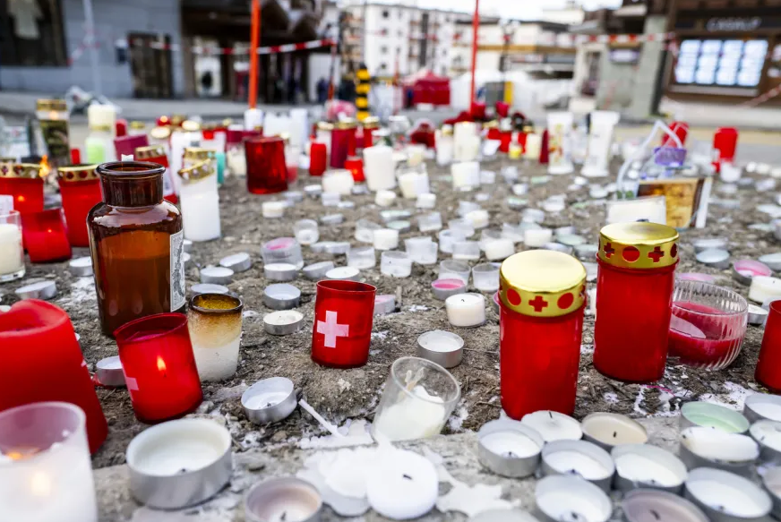 Hỏa hoạn kinh hoàng đêm giao thừa ở Thụy Sĩ: Pháo hoa cầm tay có thể là nguyên nhân - Ảnh 2.