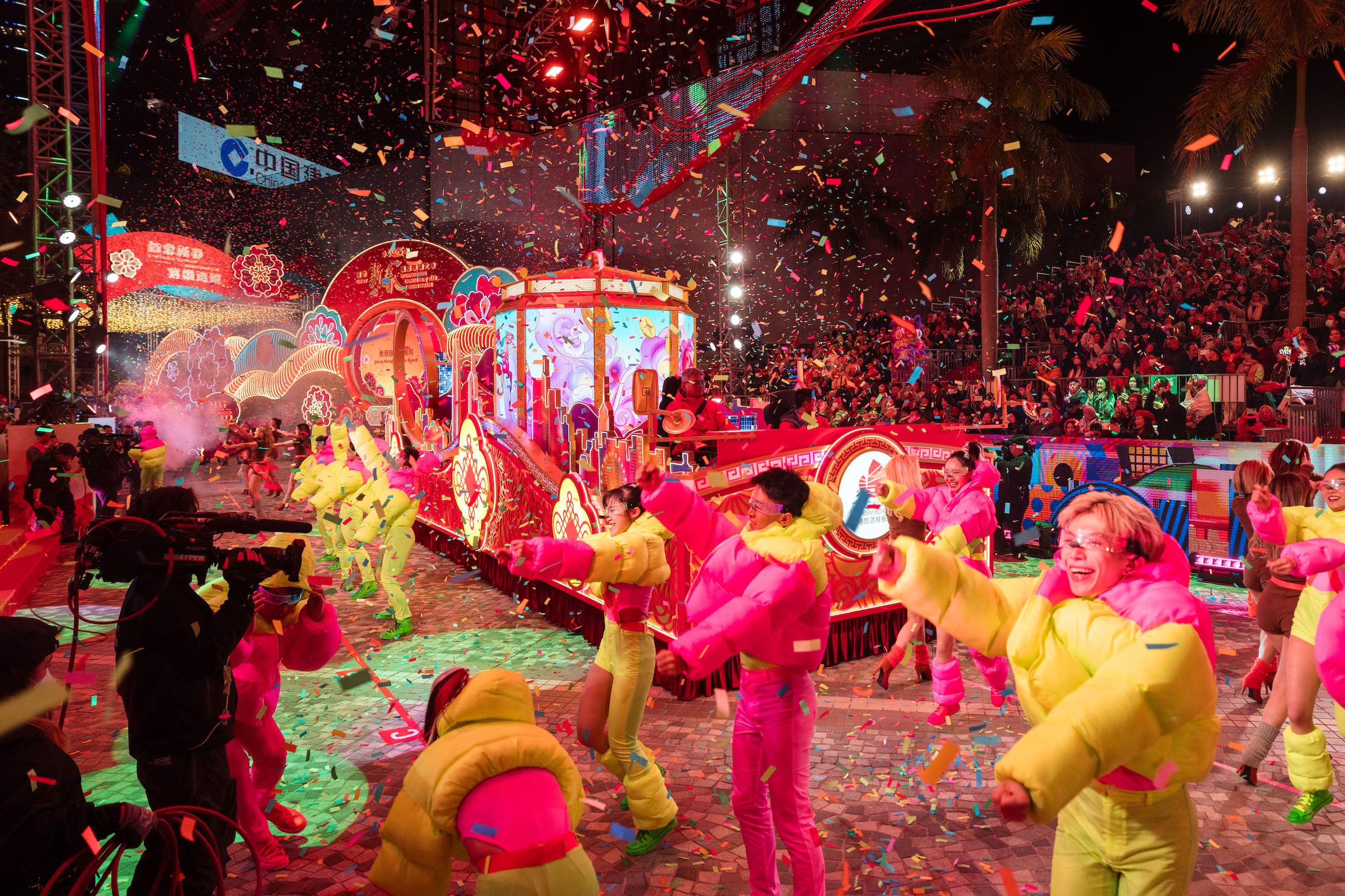 Hồng Kông (Trung Quốc) đón Tết Bính Ngọ với chuỗi lễ hội sôi động khắp thành phố - Ảnh 1.