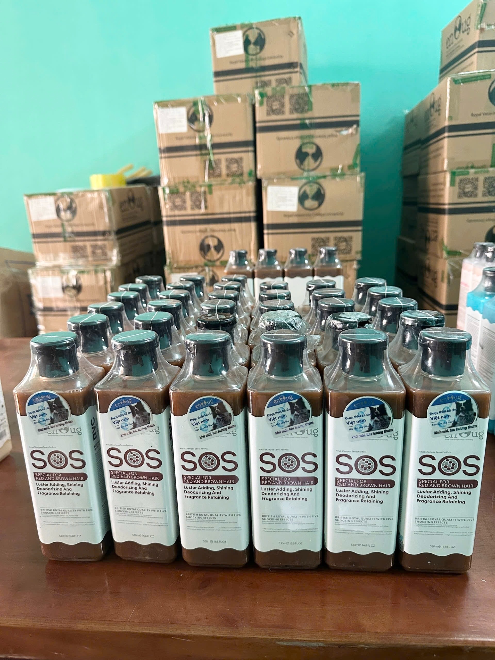 Kinh doanh hàng hóa giả mạo nhãn hiệu, giám đốc doanh nghiệp bị khởi tố- Ảnh 2. Kinh doanh hàng hóa giả mạo nhãn hiệu, giám đốc doanh nghiệp bị khởi tố- Ảnh 2.