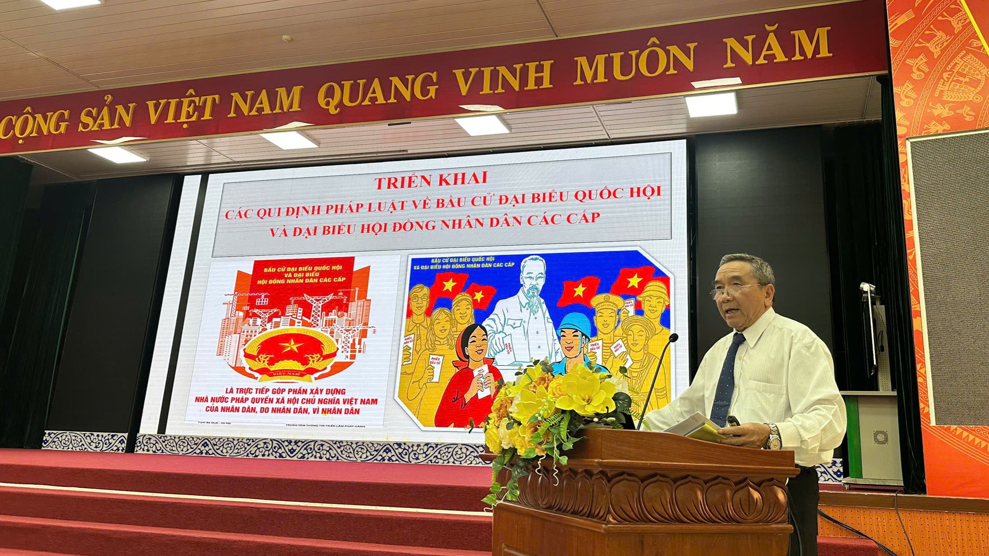 Chi hội Luật gia Trung tâm Tư vấn pháp luật Biên Hòa tuyên truyền pháp luật về bầu cử tại phường Trấn Biên- Ảnh 2.