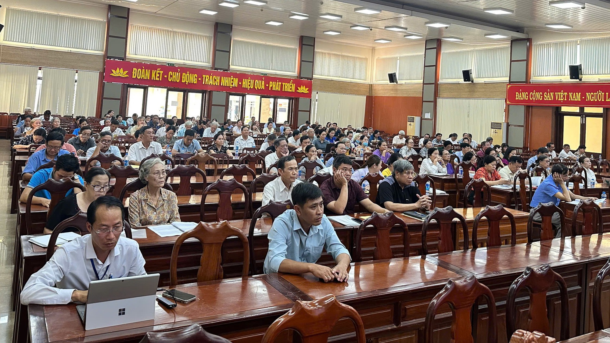 Chi hội Luật gia Trung tâm Tư vấn pháp luật Biên Hòa tuyên truyền pháp luật về bầu cử tại phường Trấn Biên- Ảnh 3.