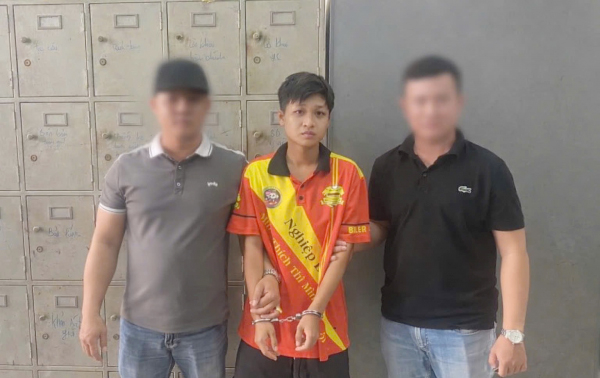 Phi vụ trộm v&agrave;ng của "vợ" v&agrave; m&agrave;n cải trang trốn n&atilde; bất th&agrave;nh- Ảnh 1.