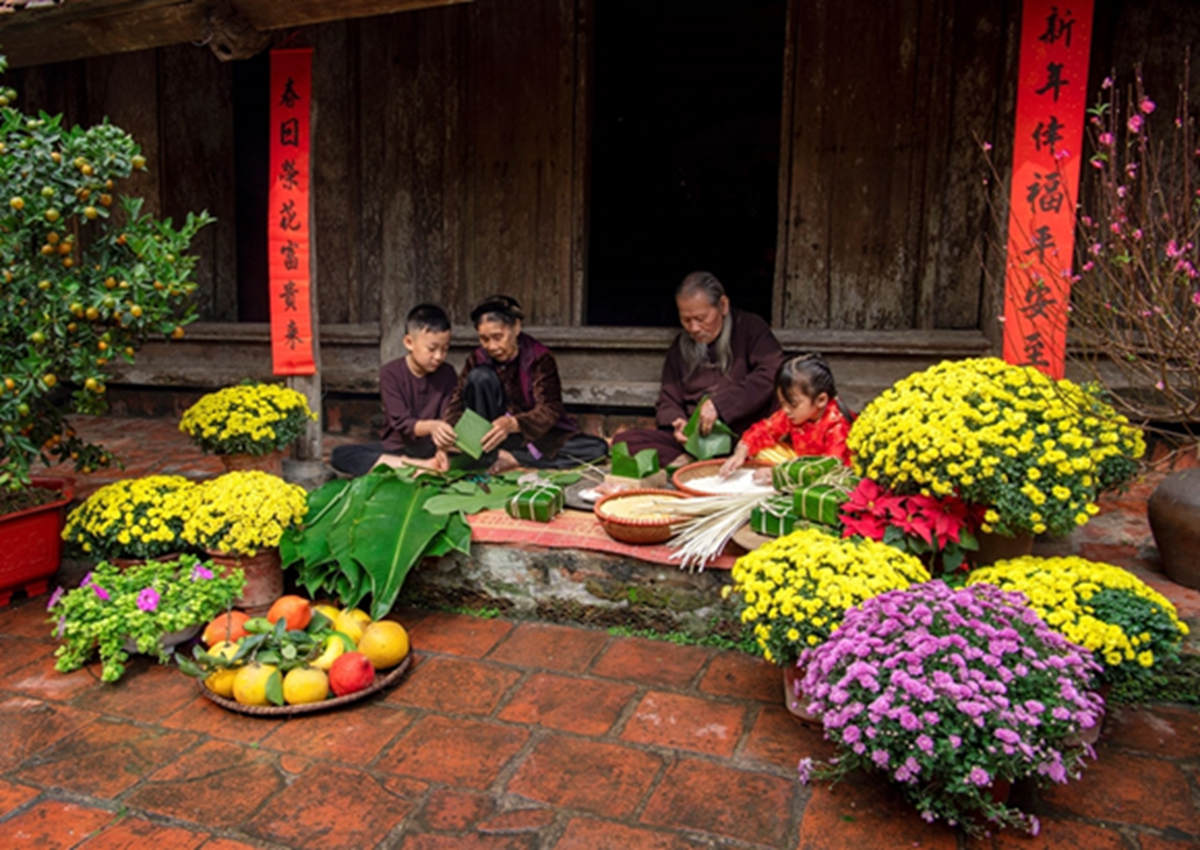 Chi trả gộp 2 tháng lương và trợ cấp xã hội để người dân vui xuân, đón Tết - Ảnh 1.