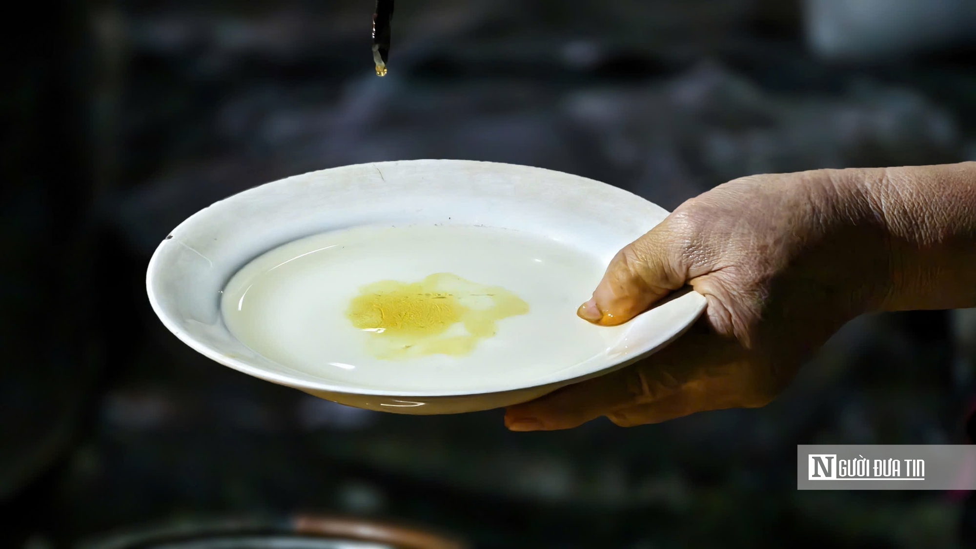 Những lò lửa đỏ suốt đêm, giữ một nghề xưa giữa ngày giáp Tết- Ảnh 11. Những lò lửa đỏ suốt đêm, giữ một nghề xưa giữa ngày giáp Tết- Ảnh 11.