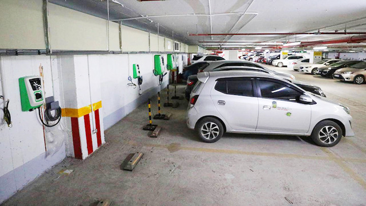 Đề xuất chung cư xây mới bắt buộc có chỗ để xe điện cho cư dân - Ảnh 1.