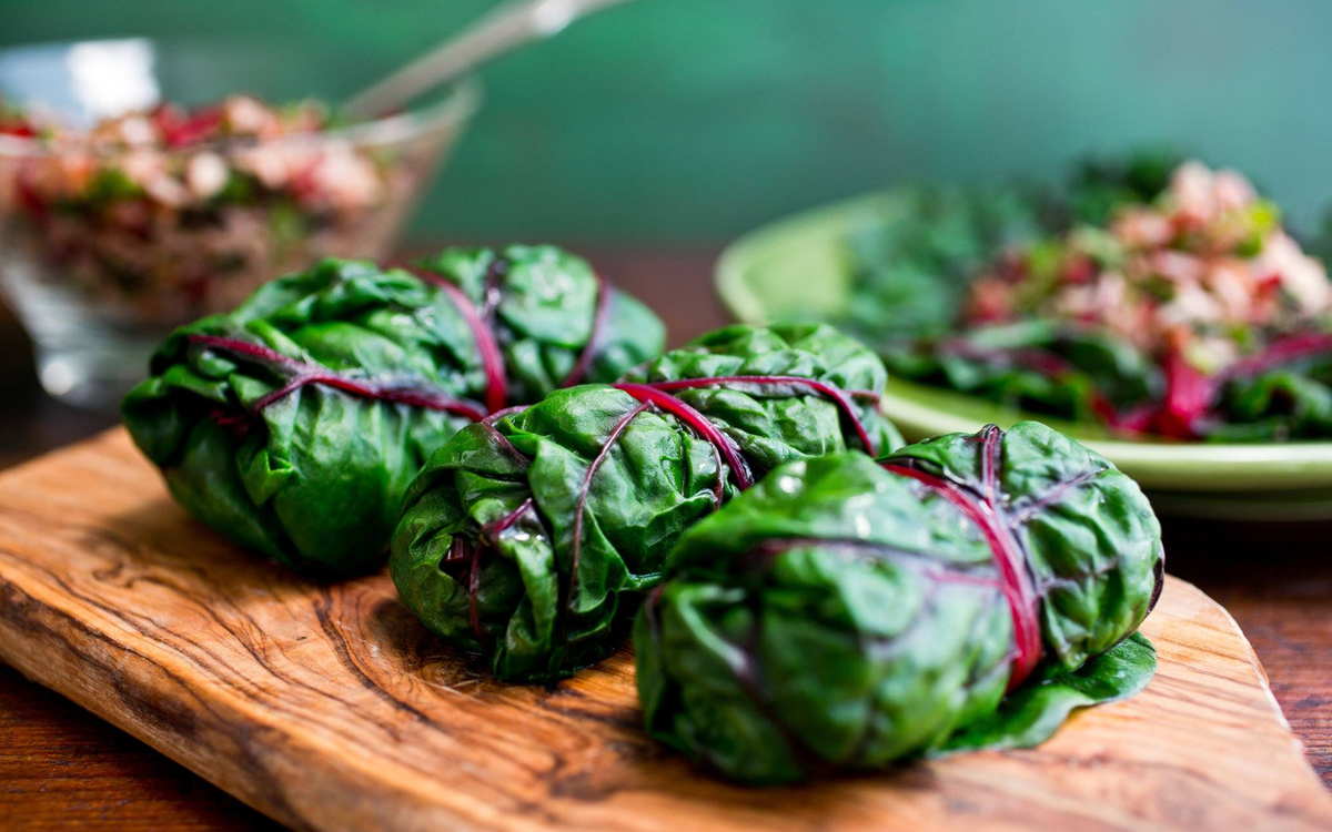 Đừng chỉ ăn củ, lá loại cây này quý như "nhân sâm người nghèo", hễ ra chợ là thấy - Ảnh 4.