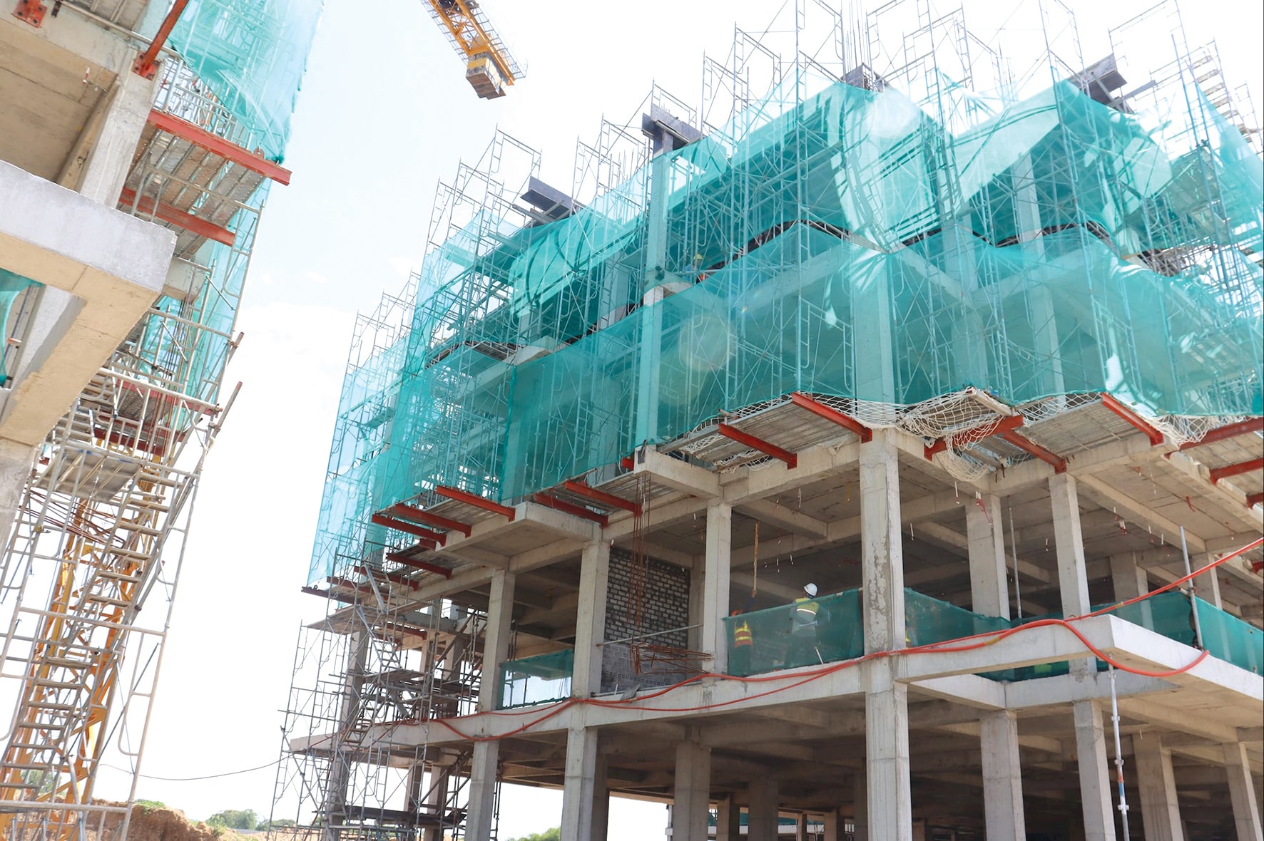 Nâng tiền đặt trước tới 50%, cấm đấu giá nhiều năm với hành vi bỏ cọc đất - Ảnh 1.