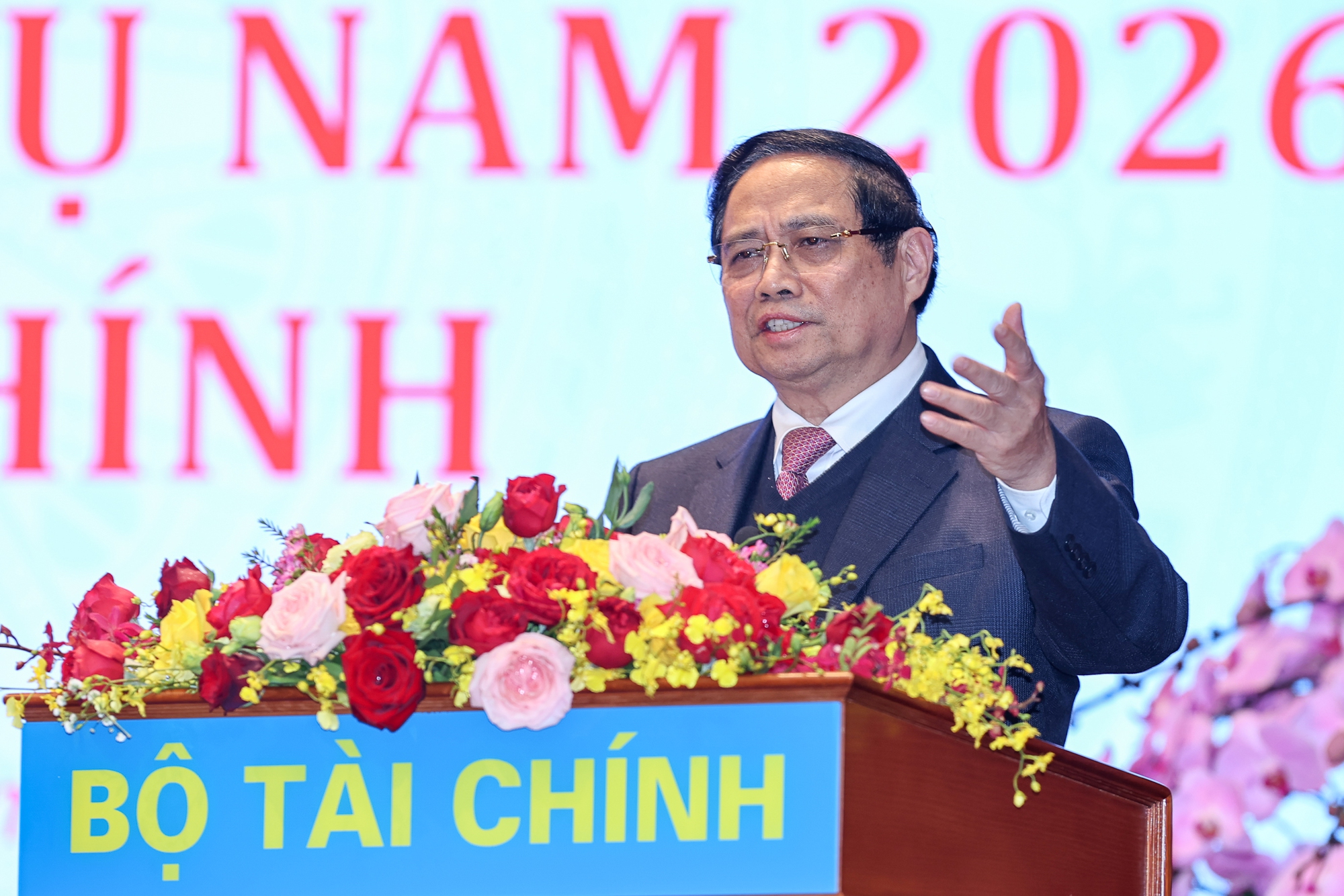 Thủ tướng: Ngành Tài chính là “bộ não" tinh nhuệ, là nguồn lực phát triển của đất nước - Ảnh 1.