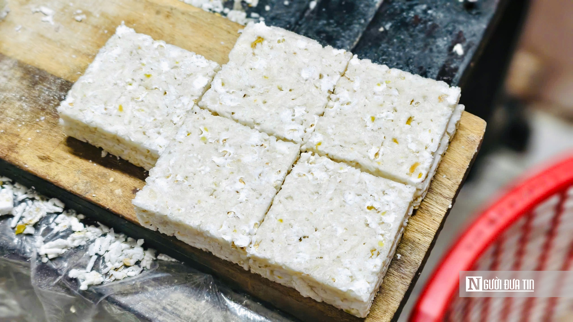 Làng bánh nổ Quảng Ngãi rộn ràng vào vụ Tết, đơn hàng tăng gấp ba- Ảnh 7.