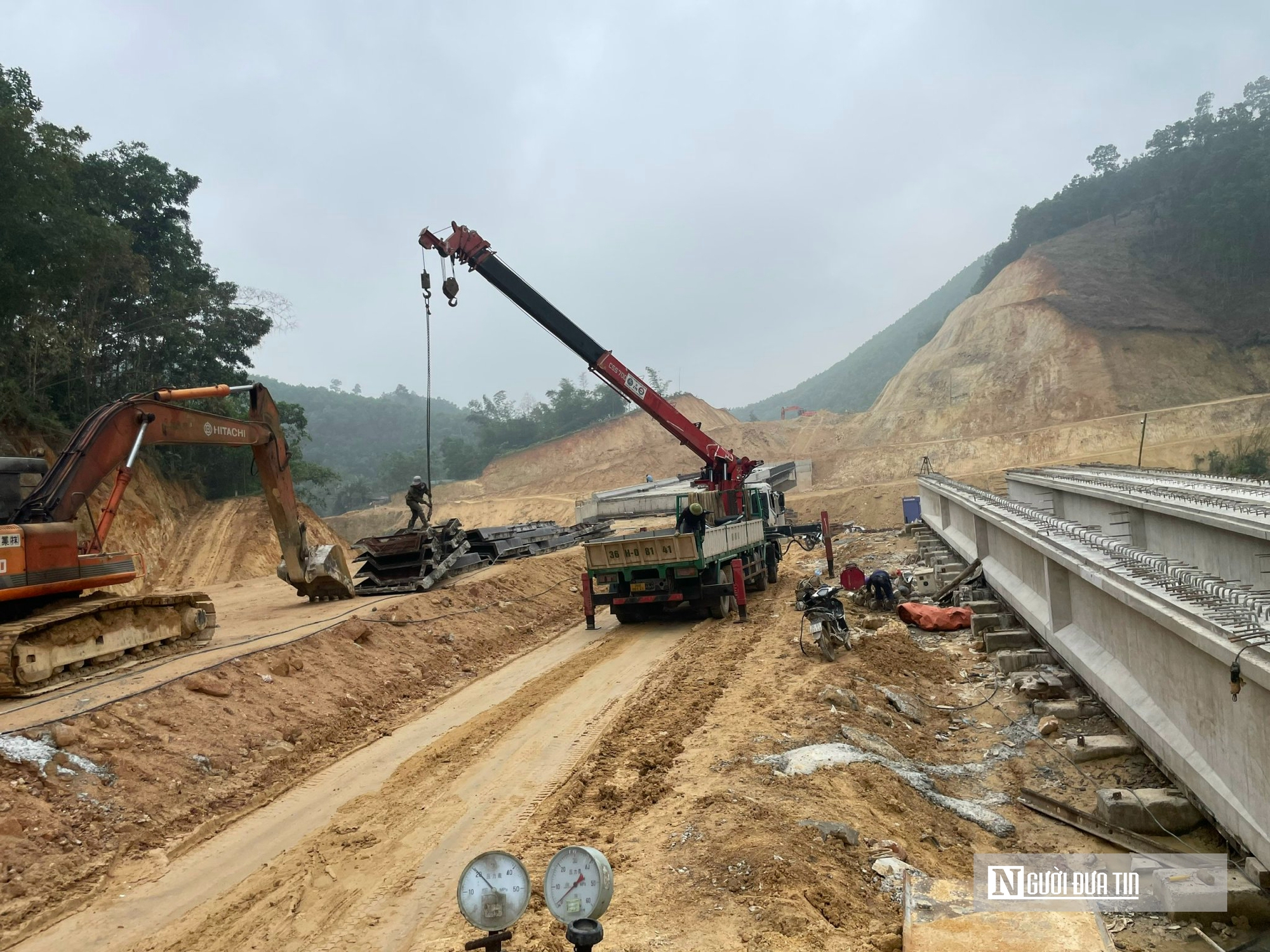 Thi c&ocirc;ng cầu Cửa Dụ: An to&agrave;n giao th&ocirc;ng kh&ocirc;ng thể "chờ" theo tiến độ- Ảnh 5.